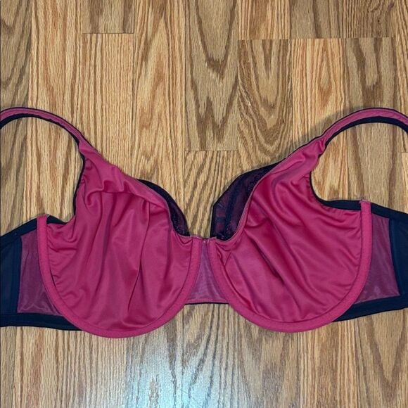 Cacique Navy Lace Hot Pink Underwire Bra,, 44DD - Picture 4 of 7